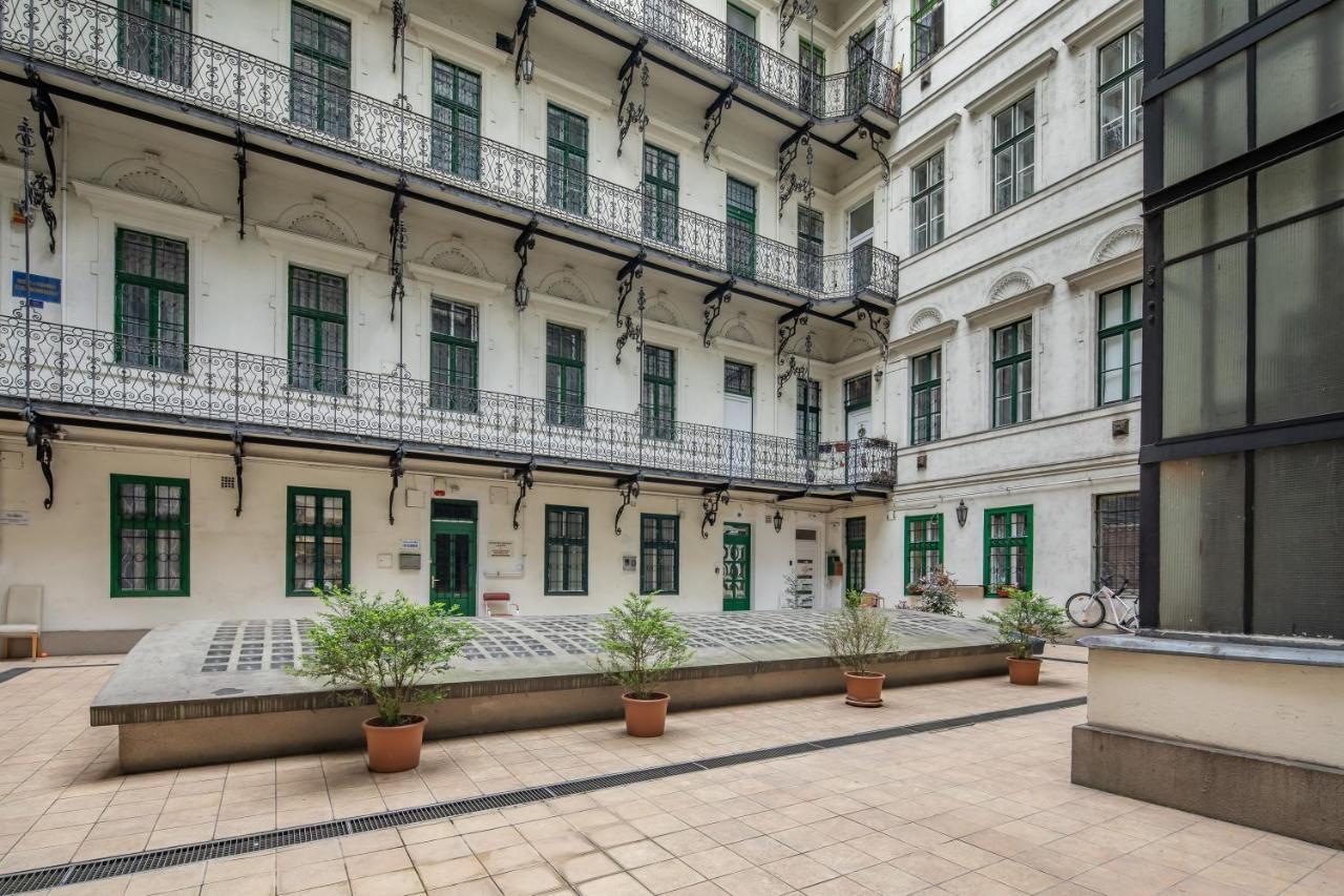 Central New Cozy Budapeşte Dış mekan fotoğraf